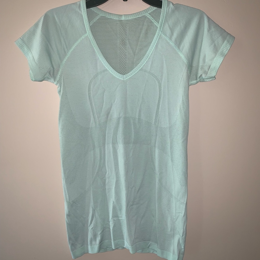 Lululemon Swiftly tech Top in Mint Green🍋